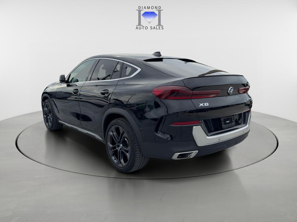 2022 BMW X6 - $53,990