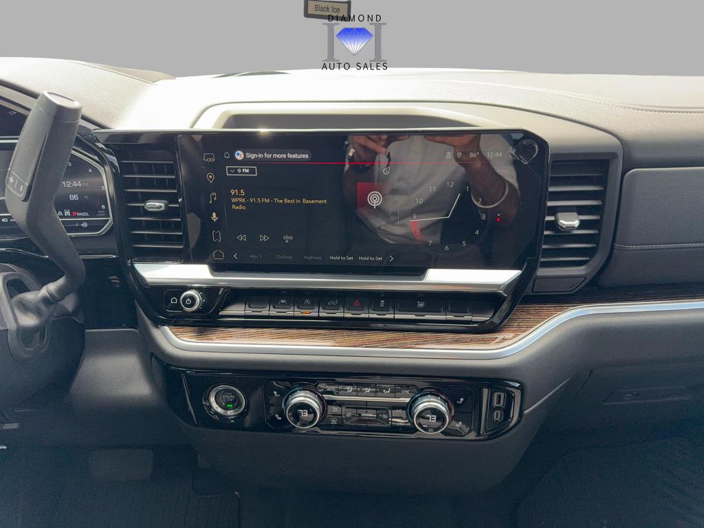 2023 GMC Sierra 1500 - $39,722