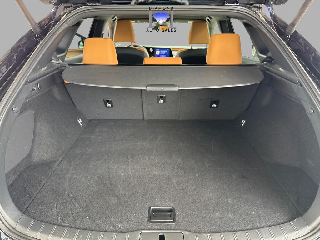 2025 Lexus ES - $50,777