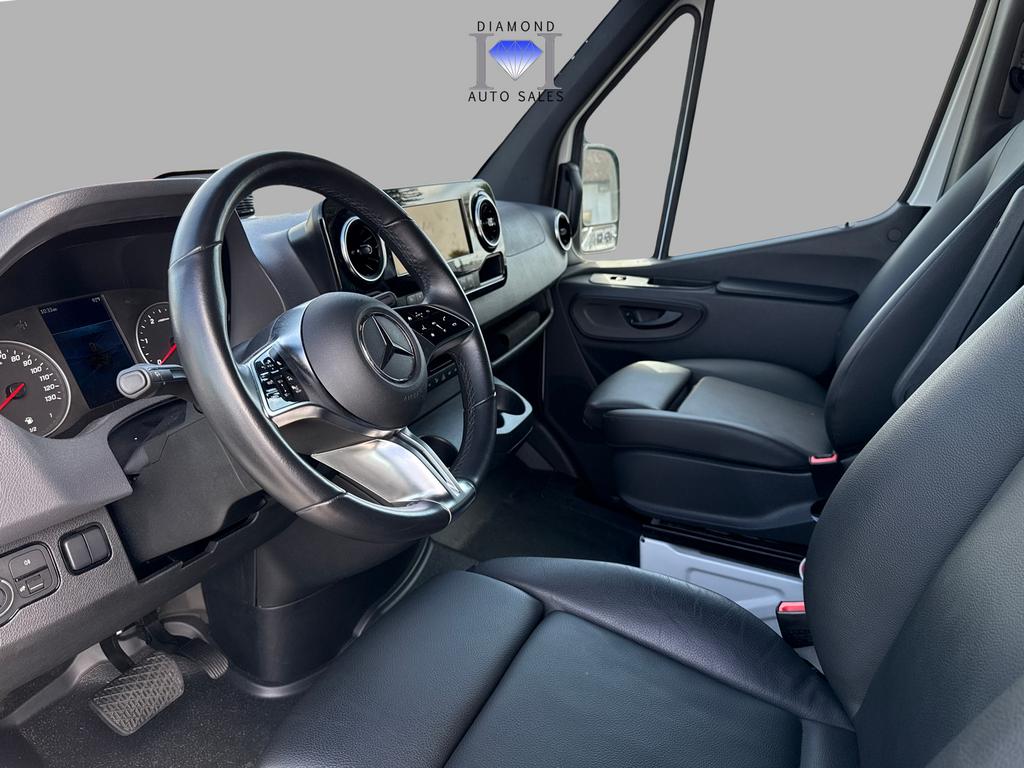 2025 Mercedes-Benz Sprinter - $48,348