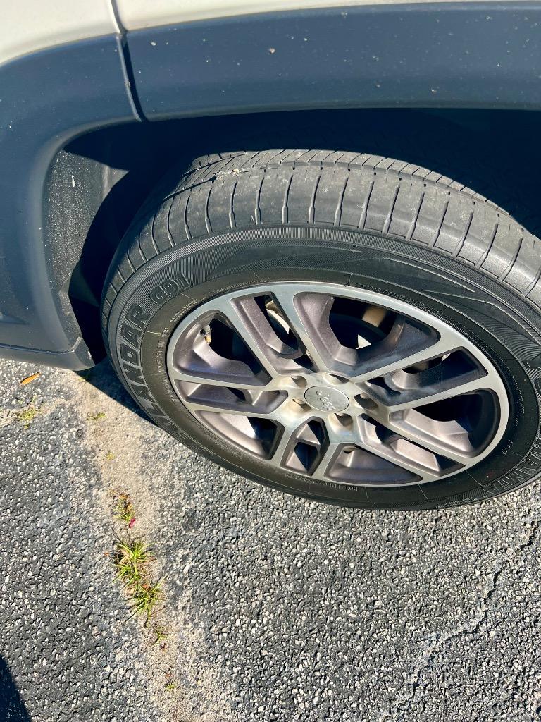 2020 Jeep Compass - $14,900