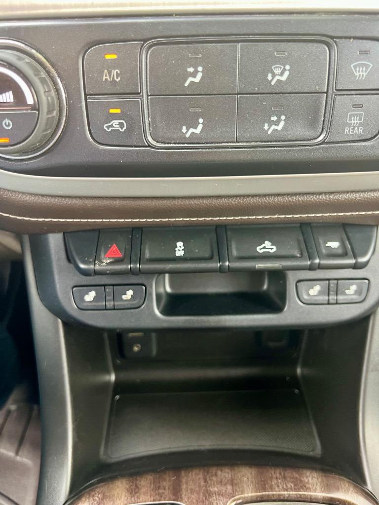 2016 GMC Canyon - $17,900