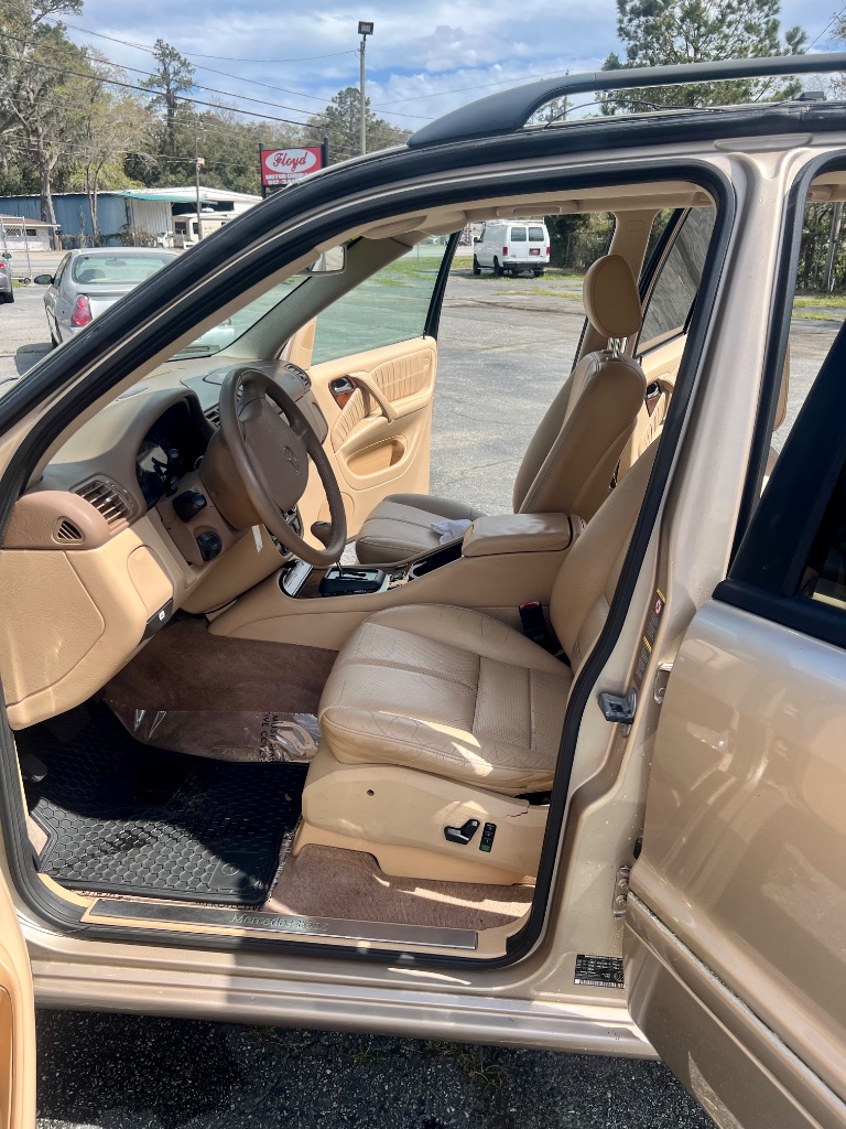 2002 Mercedes-Benz M-Class ML320 photo