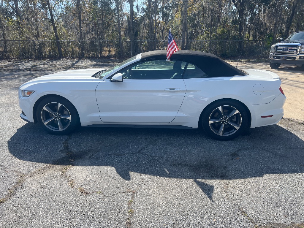 2015 Ford Mustang photo