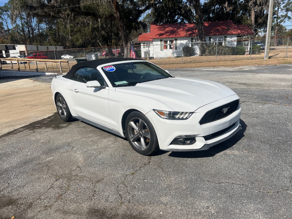 2015 Ford Mustang photo