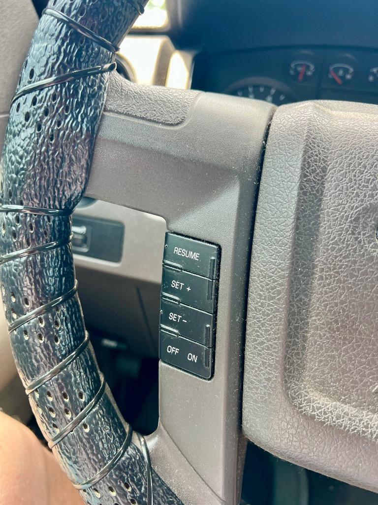 2010 Ford F-150 - $8,900