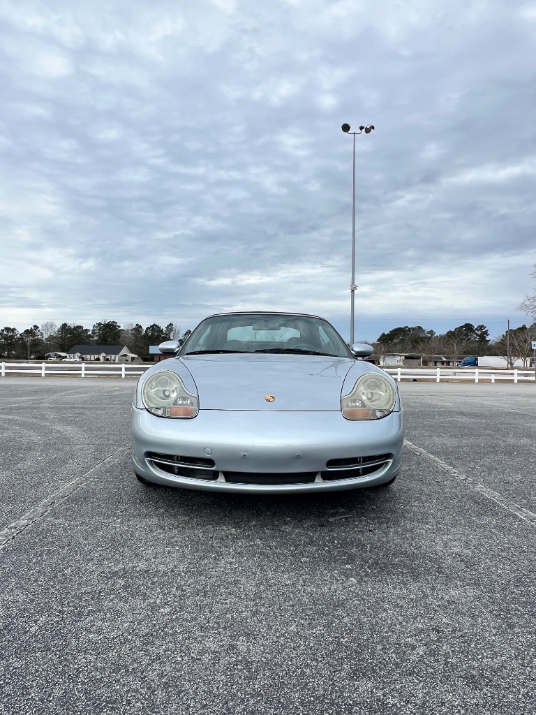 2000 Porsche 911 Carrera photo