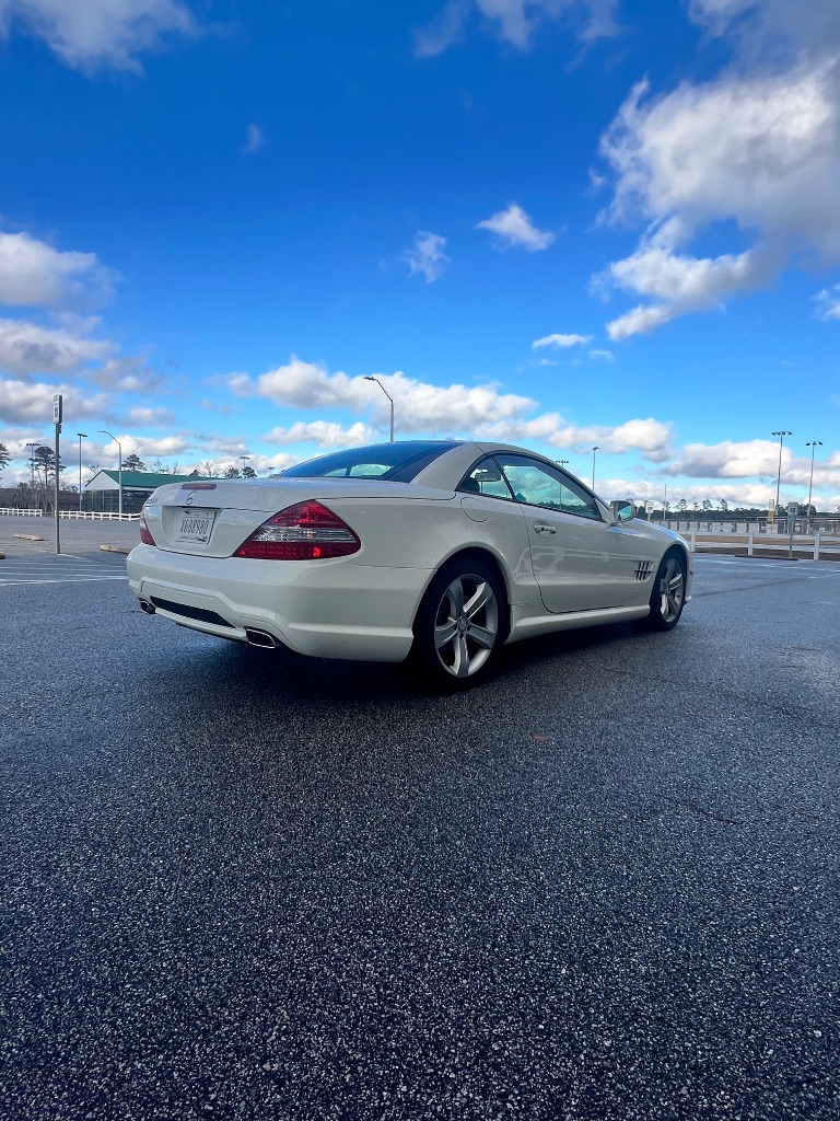 2009 Mercedes-Benz SL-Class SL550 photo
