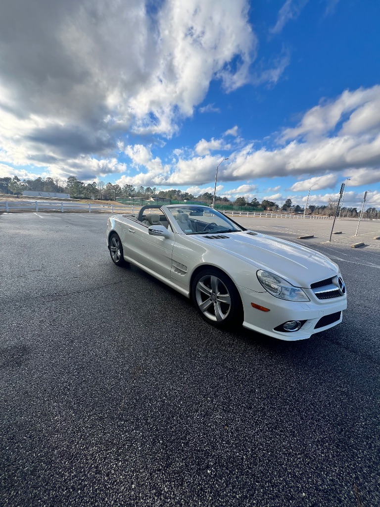 2009 Mercedes-Benz SL-Class SL550 photo