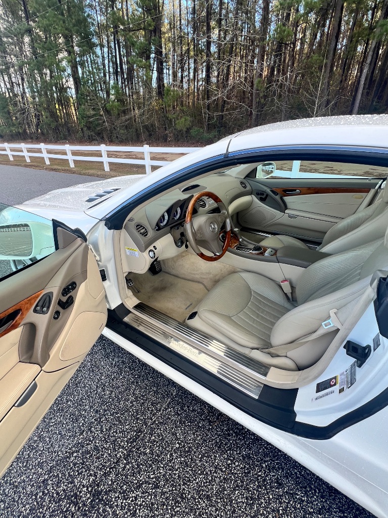 2009 Mercedes-Benz SL-Class SL550 photo