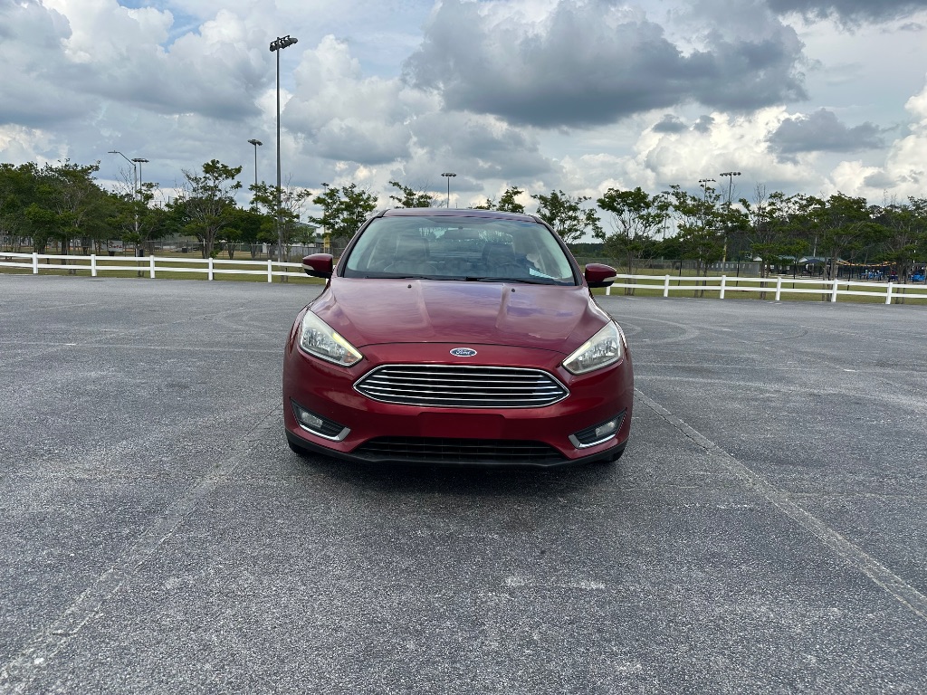 2017 Ford Focus Titanium photo