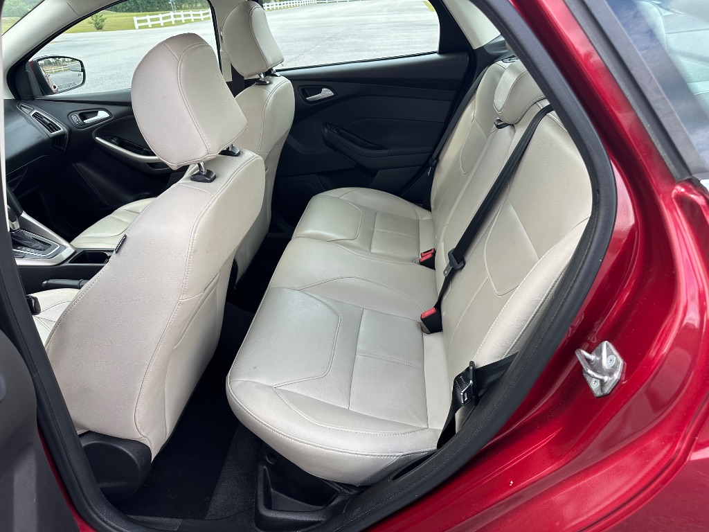 2017 Ford Focus Titanium photo