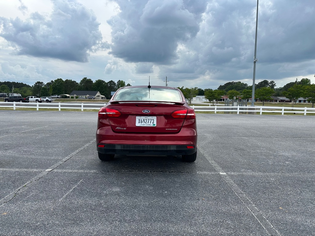 2017 Ford Focus Titanium photo