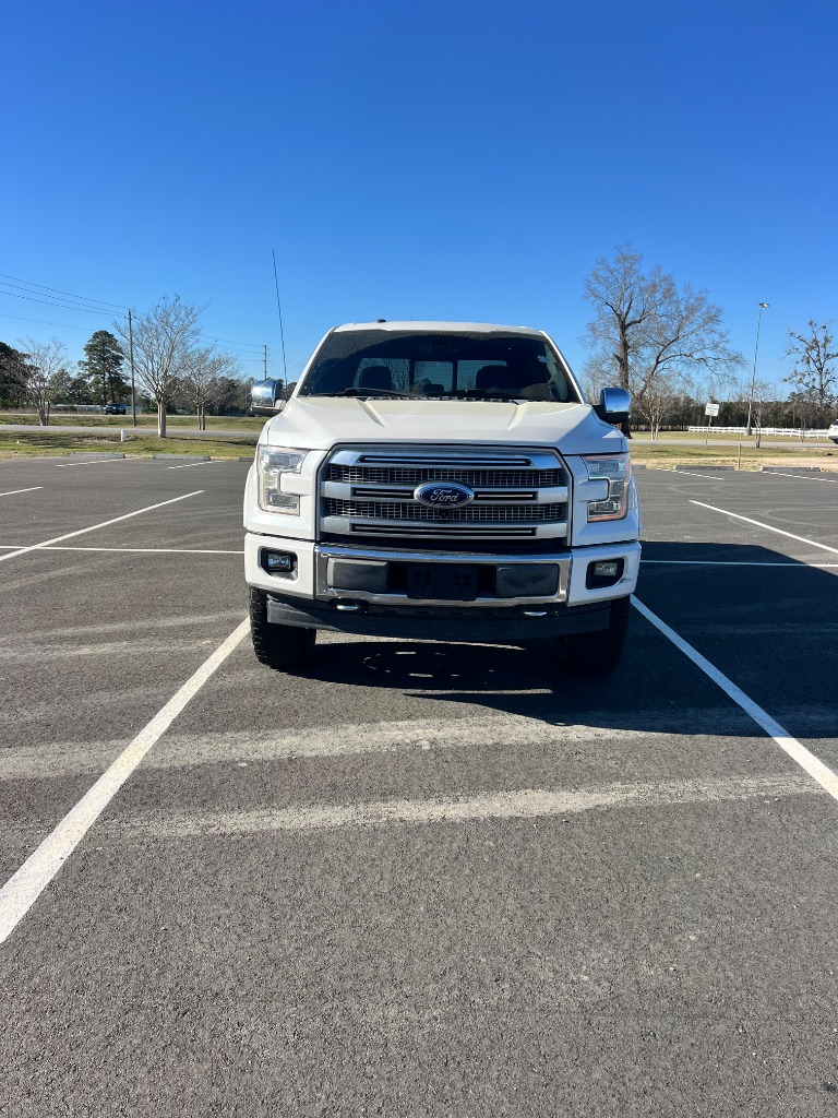 2017 Ford F150 Platinum photo
