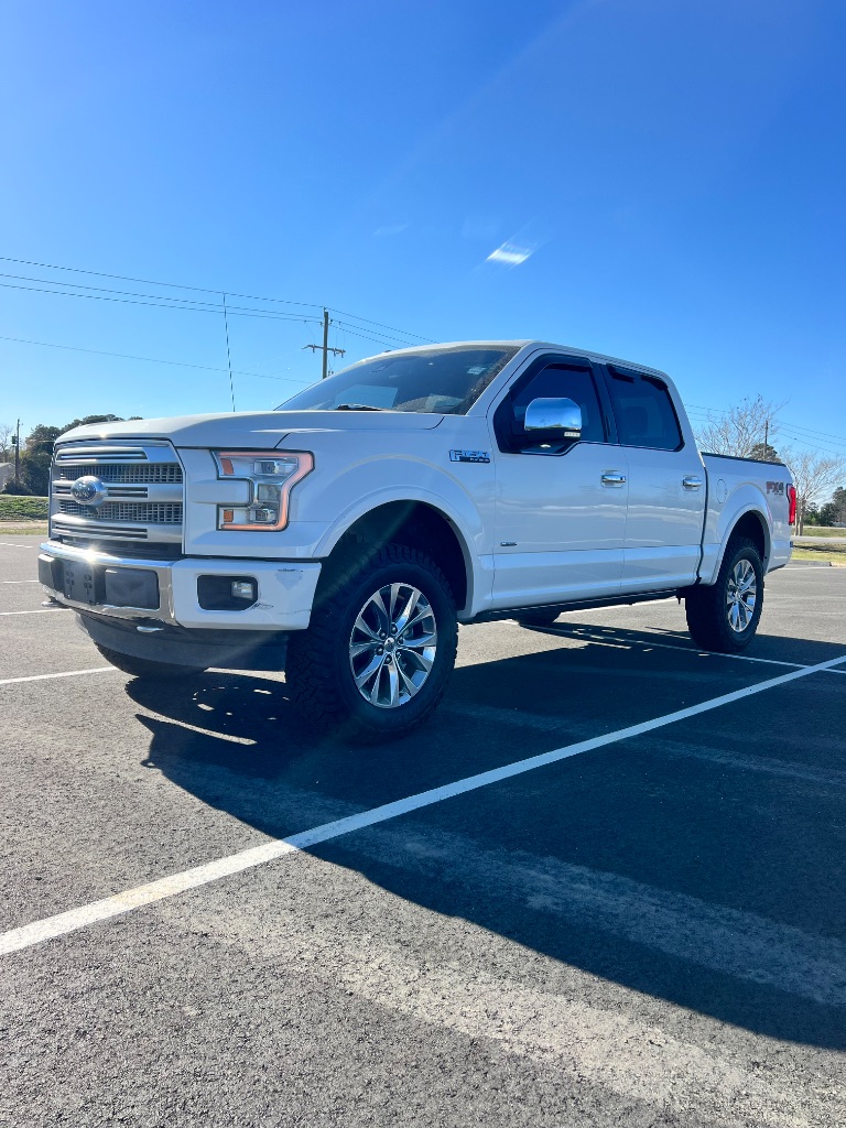 2017 Ford F150 Platinum photo