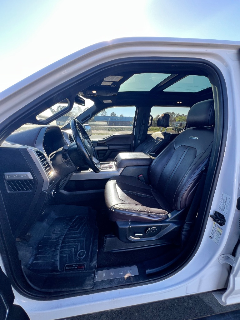 2017 Ford F150 Platinum photo