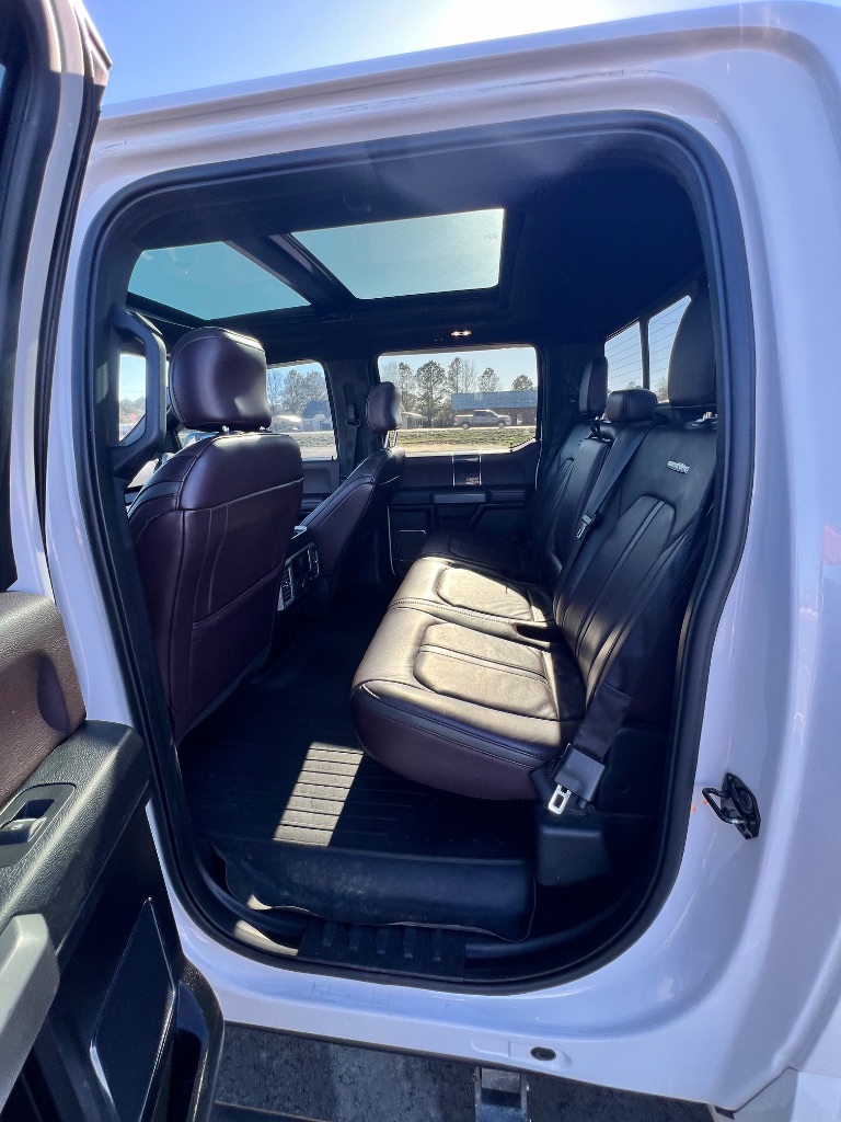 2017 Ford F150 Platinum photo