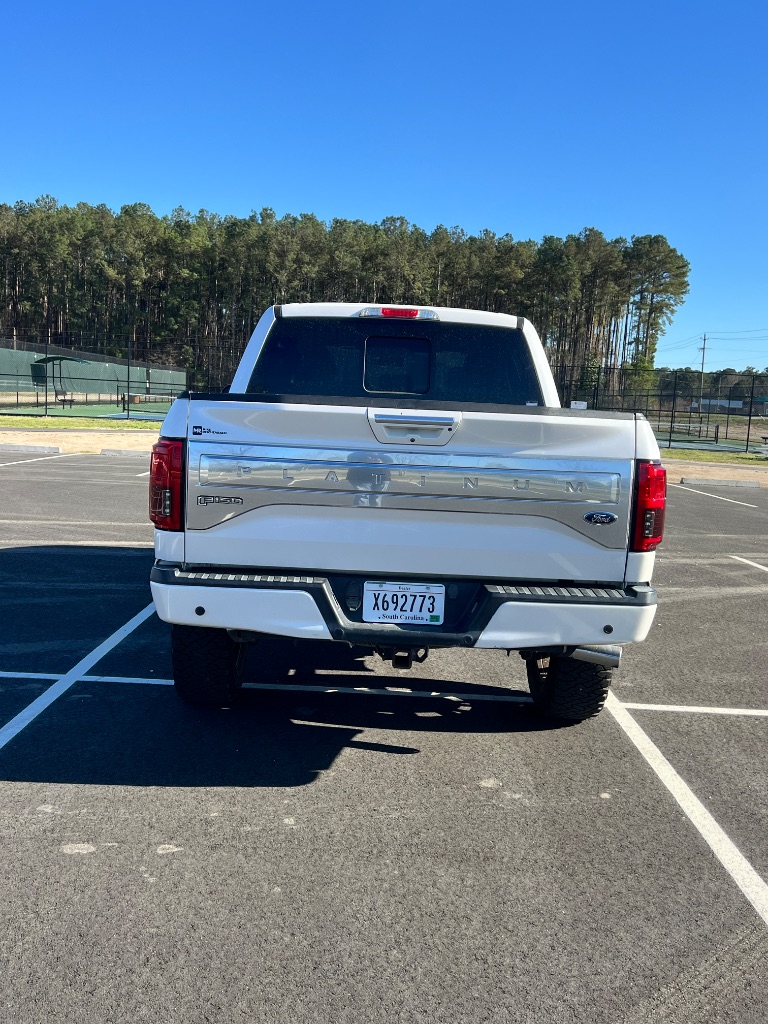 2017 Ford F150 Platinum photo