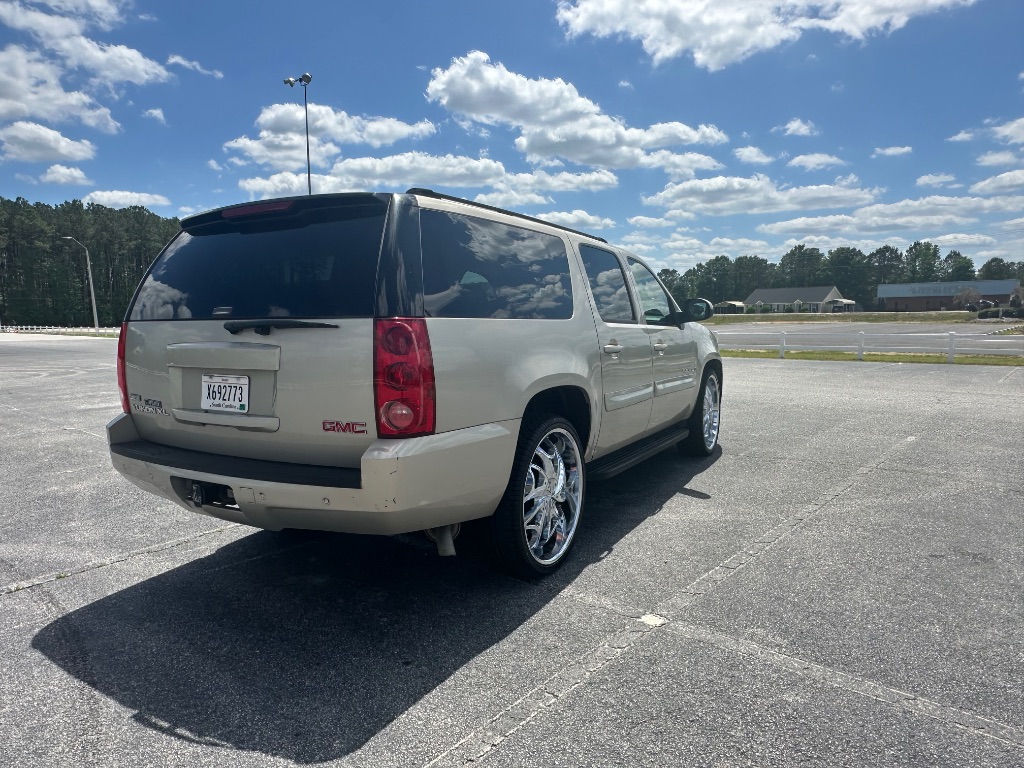 2007 GMC Yukon XL SLE 1500 photo