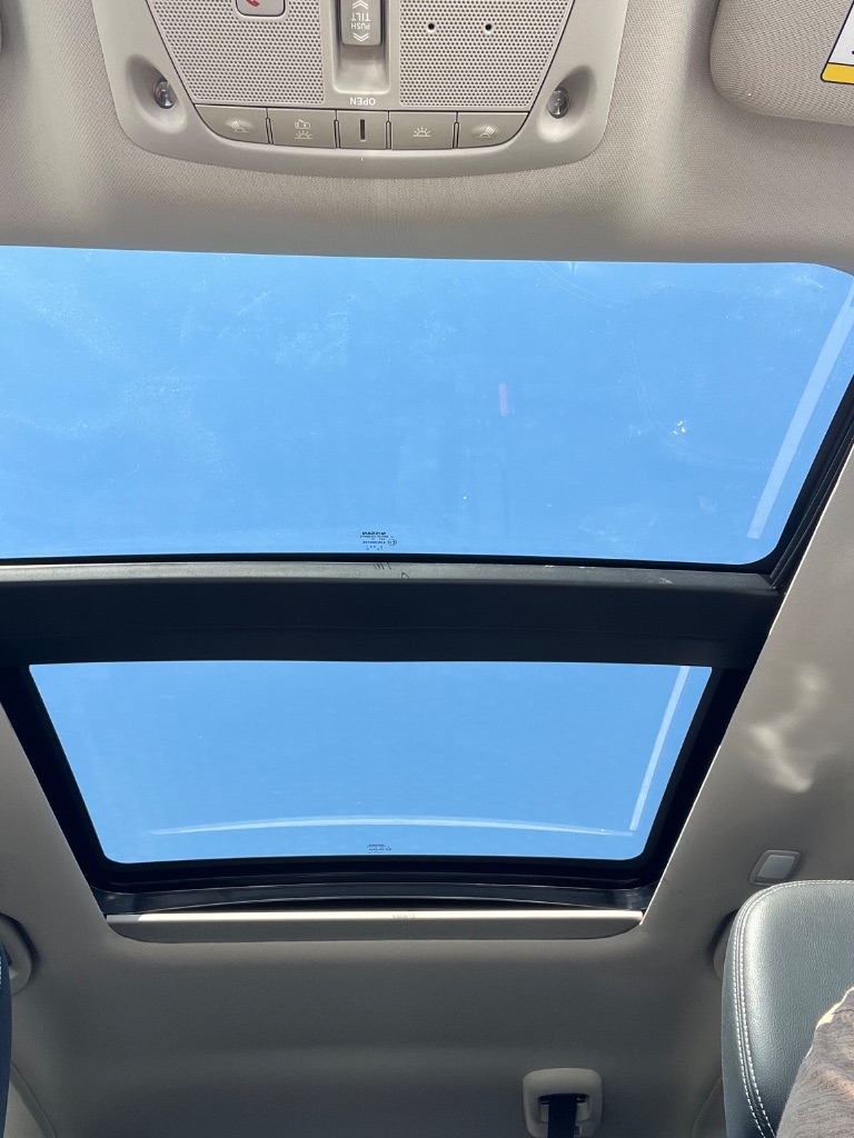 2017 Nissan Murano Platinum photo