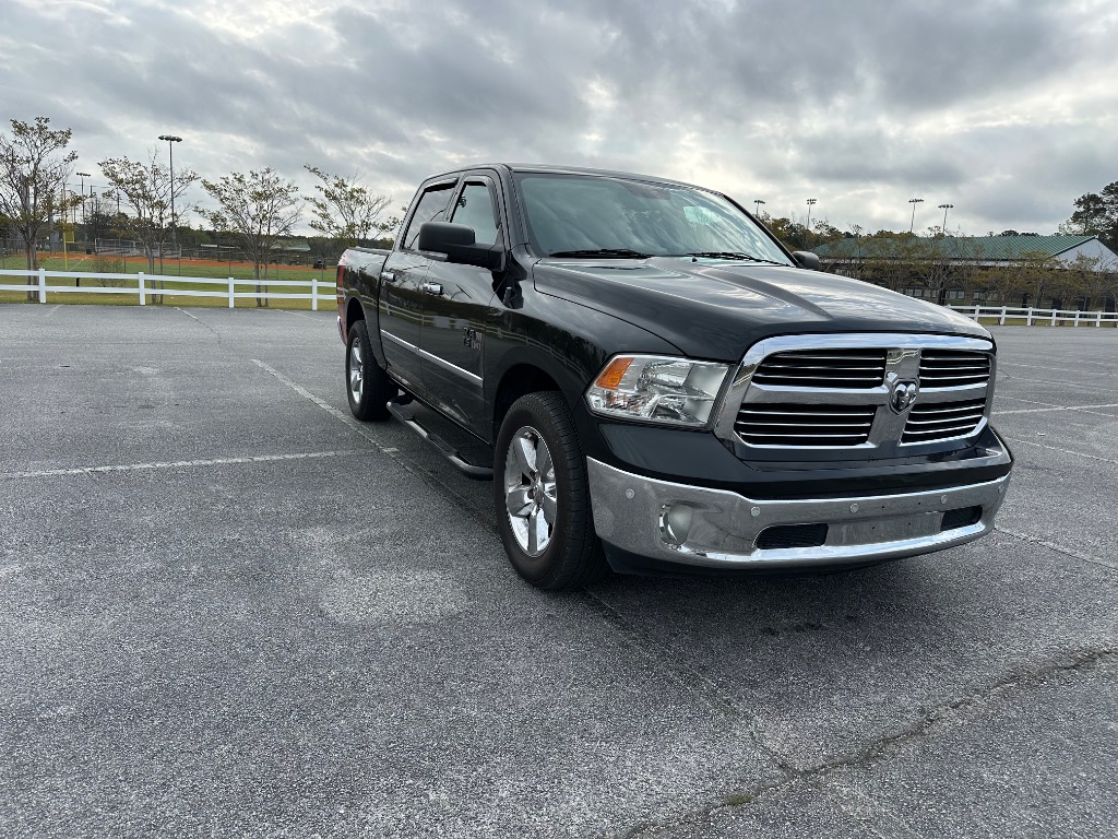 2016 RAM 1500 SLT photo