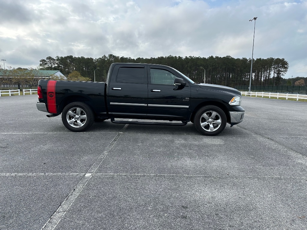 2016 RAM 1500 SLT photo