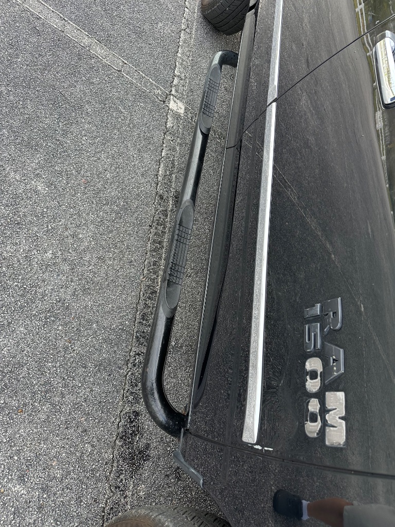 2016 RAM 1500 SLT photo