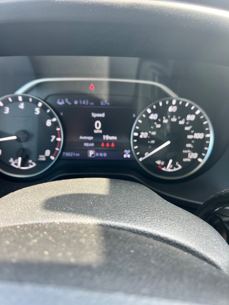 2022 Nissan Titan SV photo