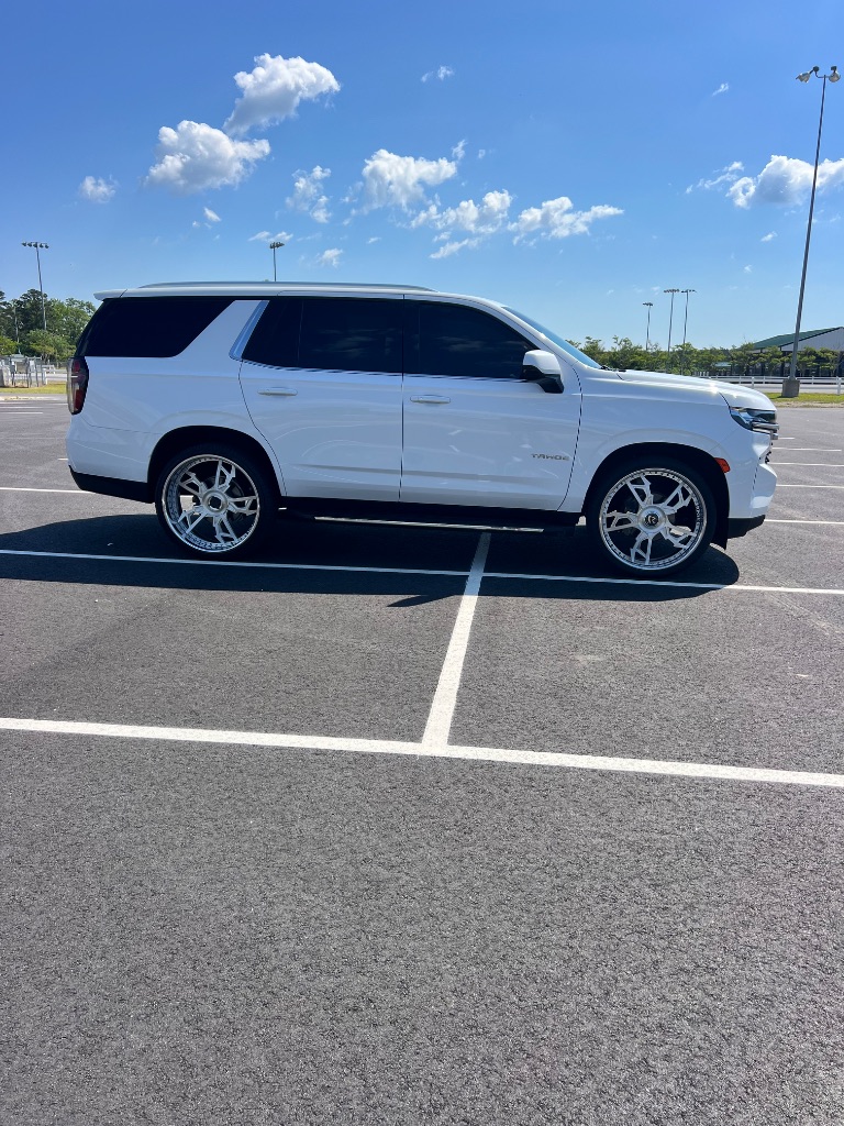2021 Chevrolet Tahoe LT photo