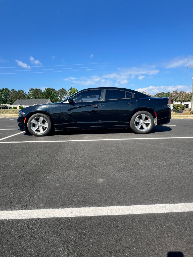 2015 Dodge Charger SE photo