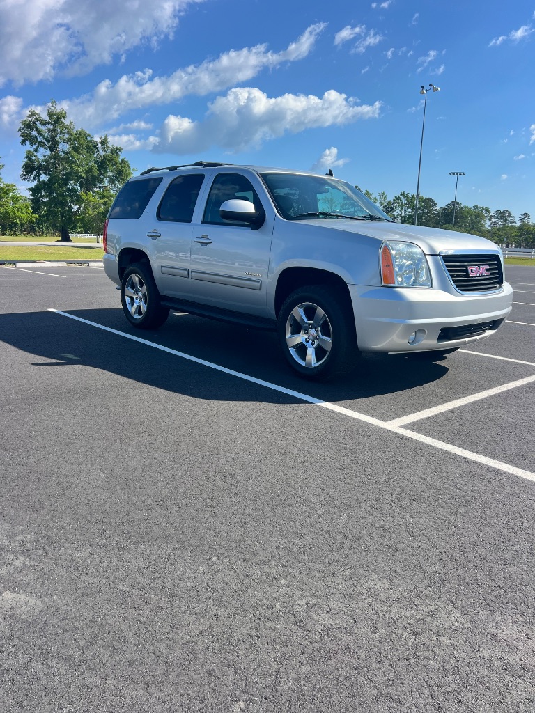 2013 GMC Yukon SLT photo