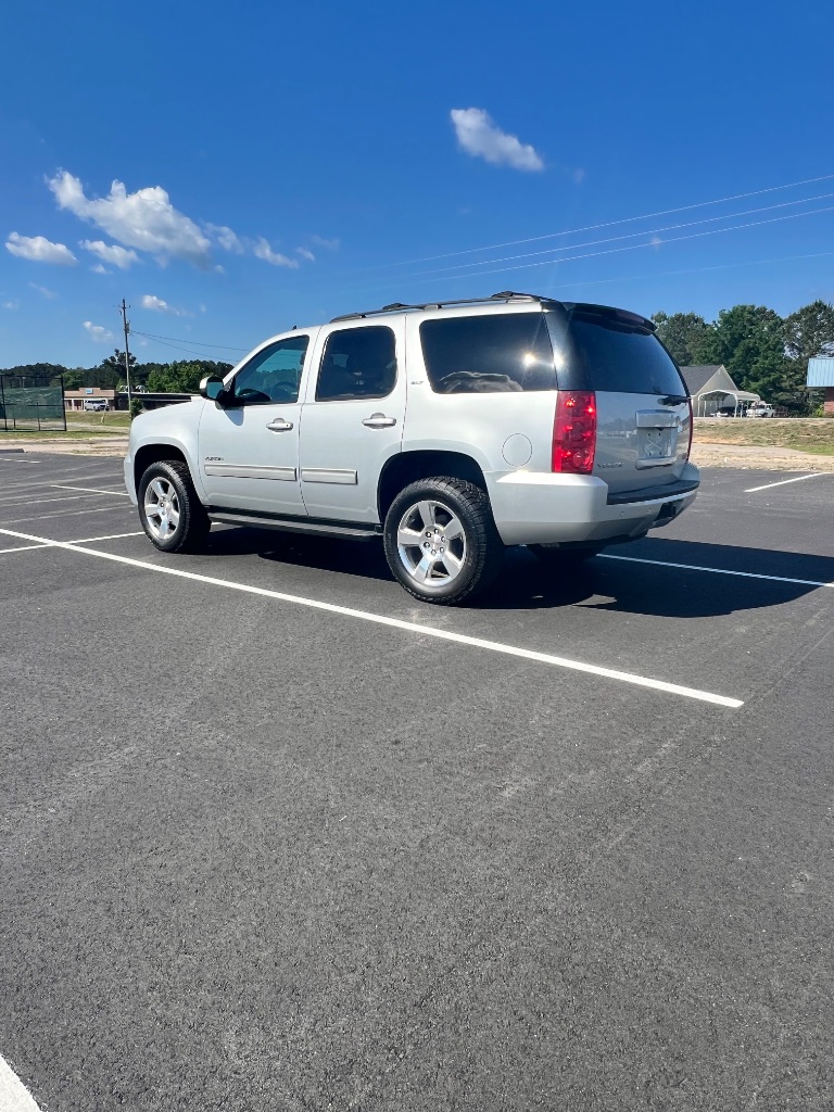 2013 GMC Yukon SLT photo