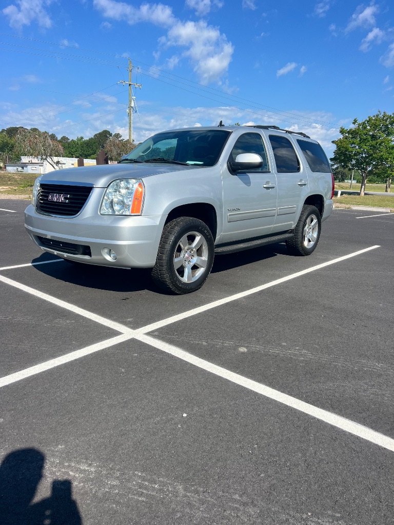 2013 GMC Yukon SLT photo