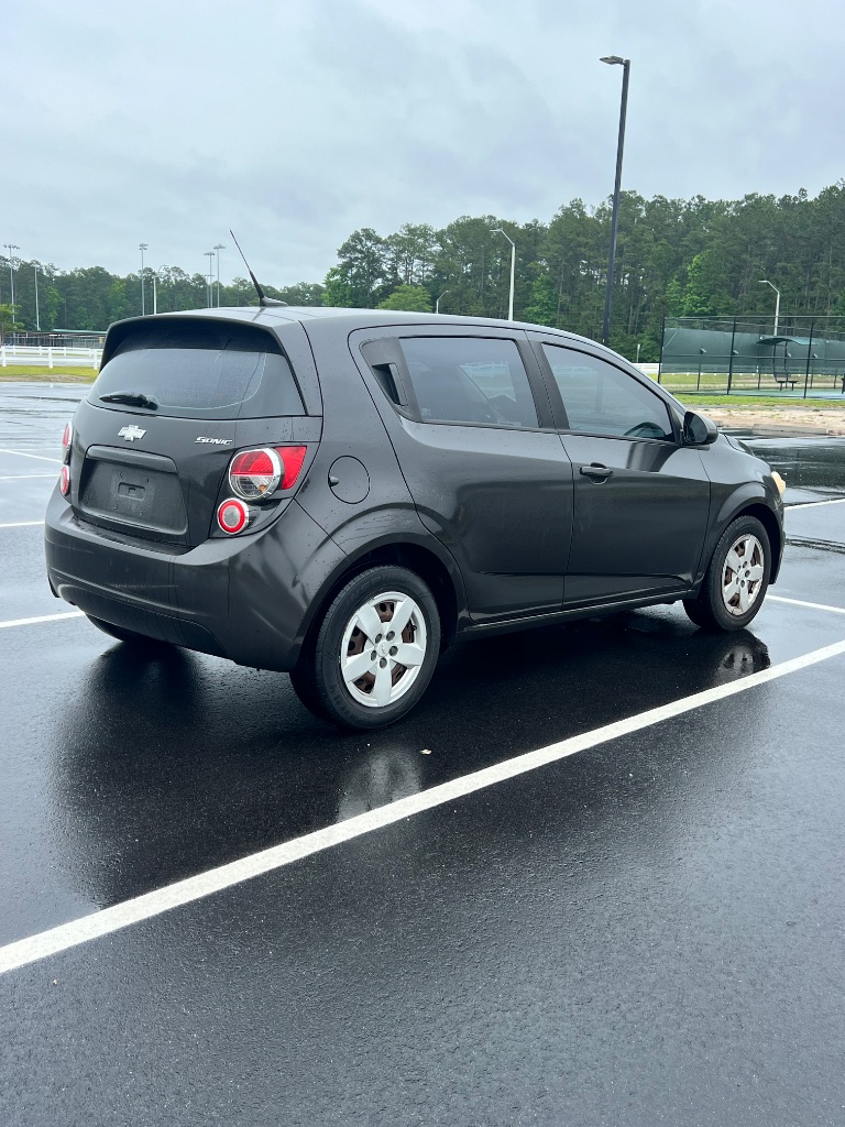 2013 Chevrolet Sonic LS Auto photo