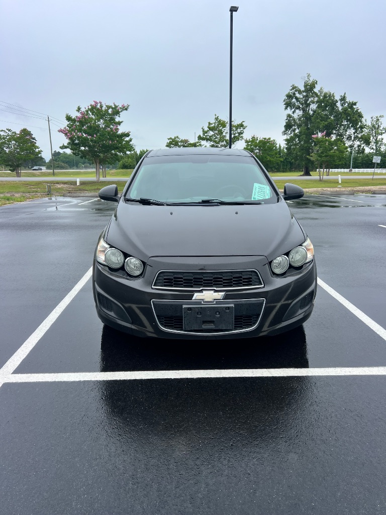2013 Chevrolet Sonic LS Auto photo