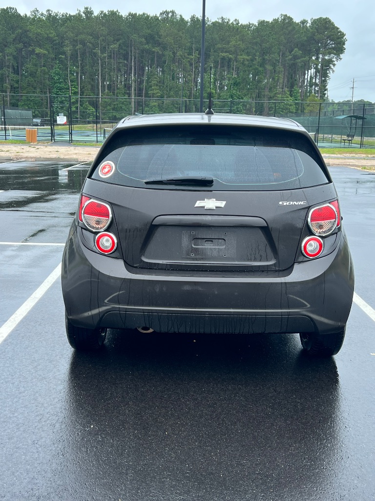 2013 Chevrolet Sonic LS Auto photo