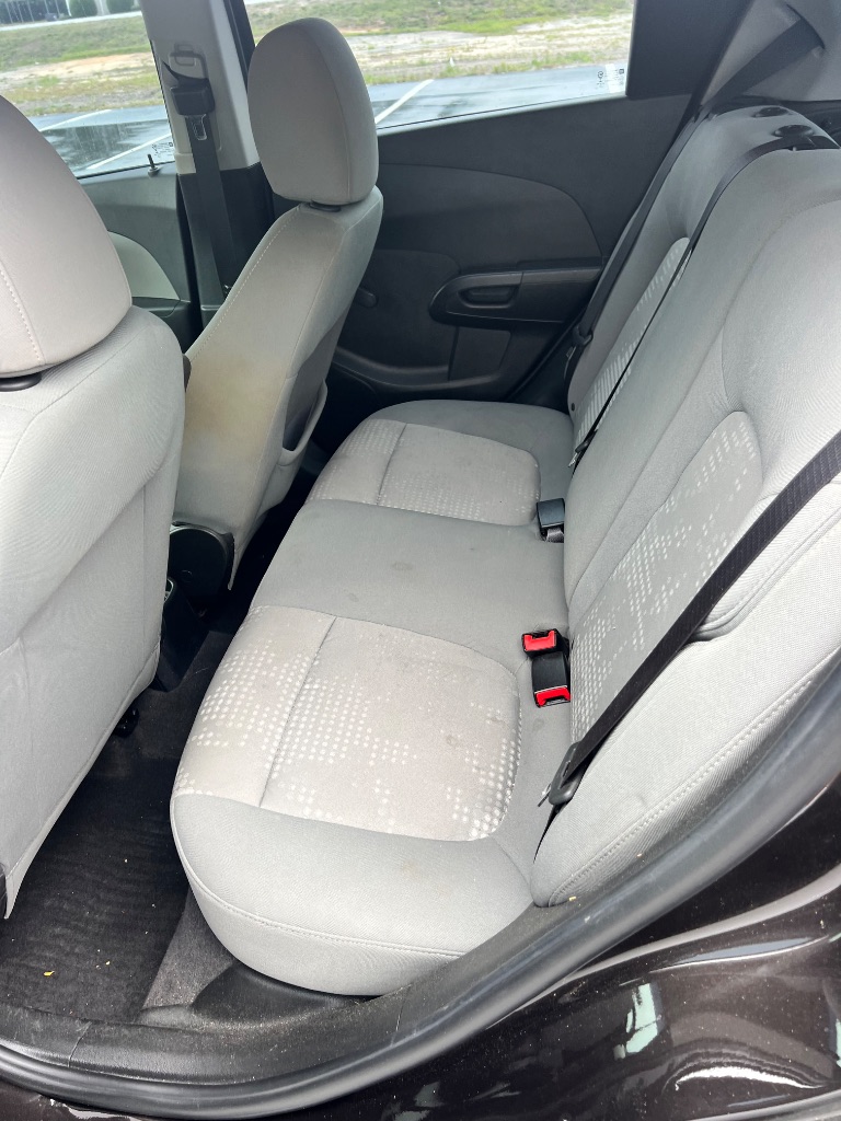 2013 Chevrolet Sonic LS Auto photo