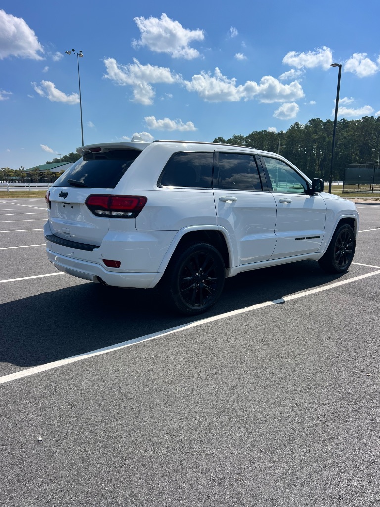 2019 Jeep Cherokee - $16,999