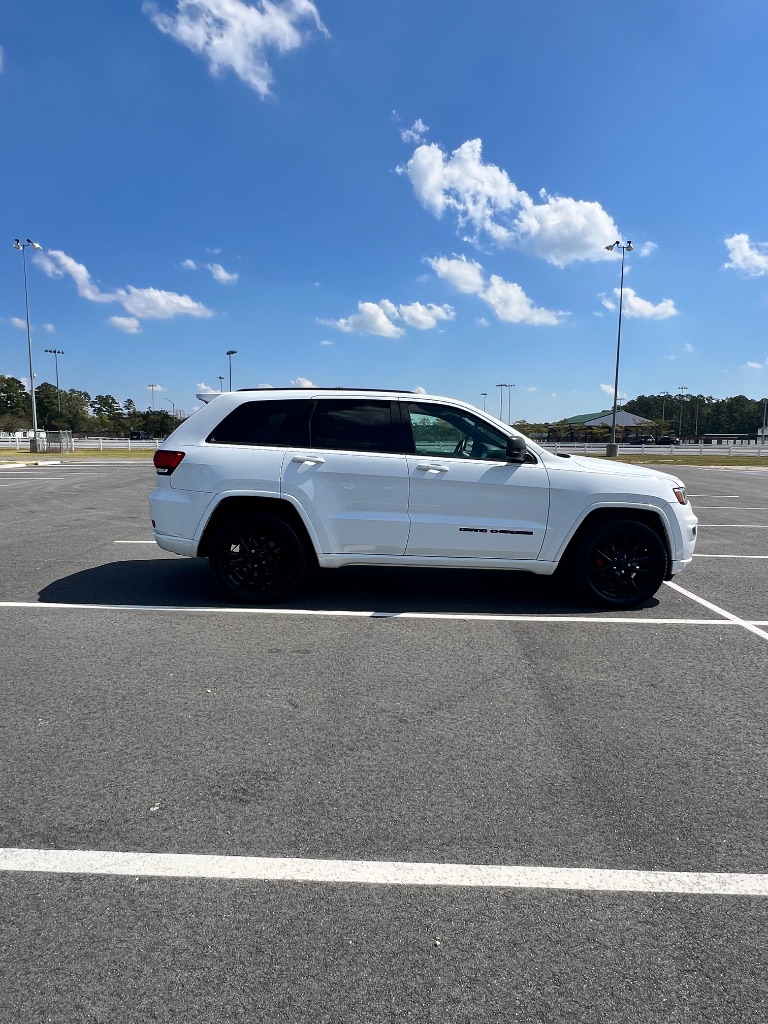 2019 Jeep Cherokee - $16,999