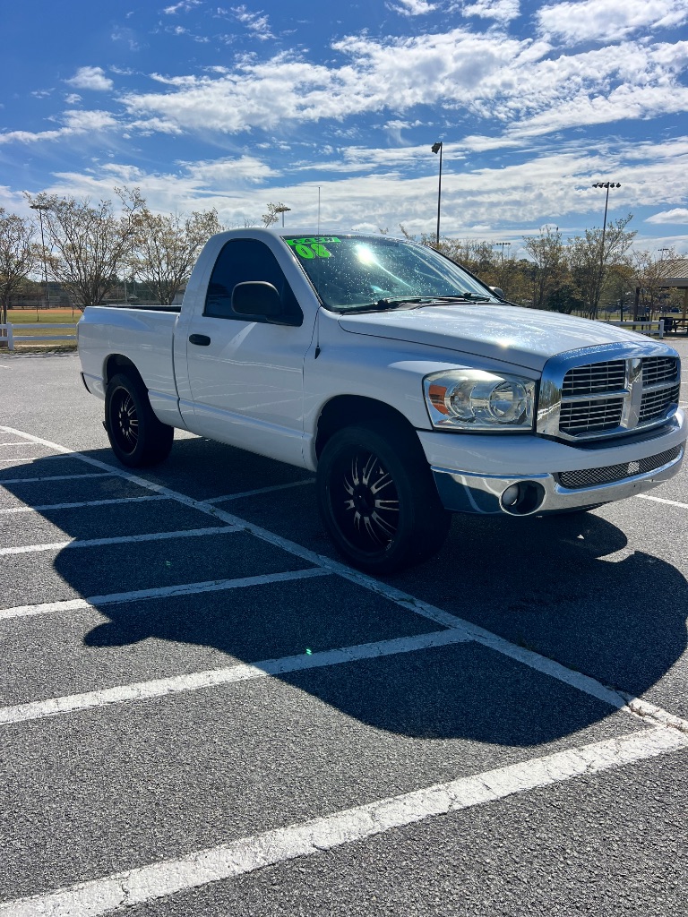 2008 Dodge Ram 1500 - $7,999