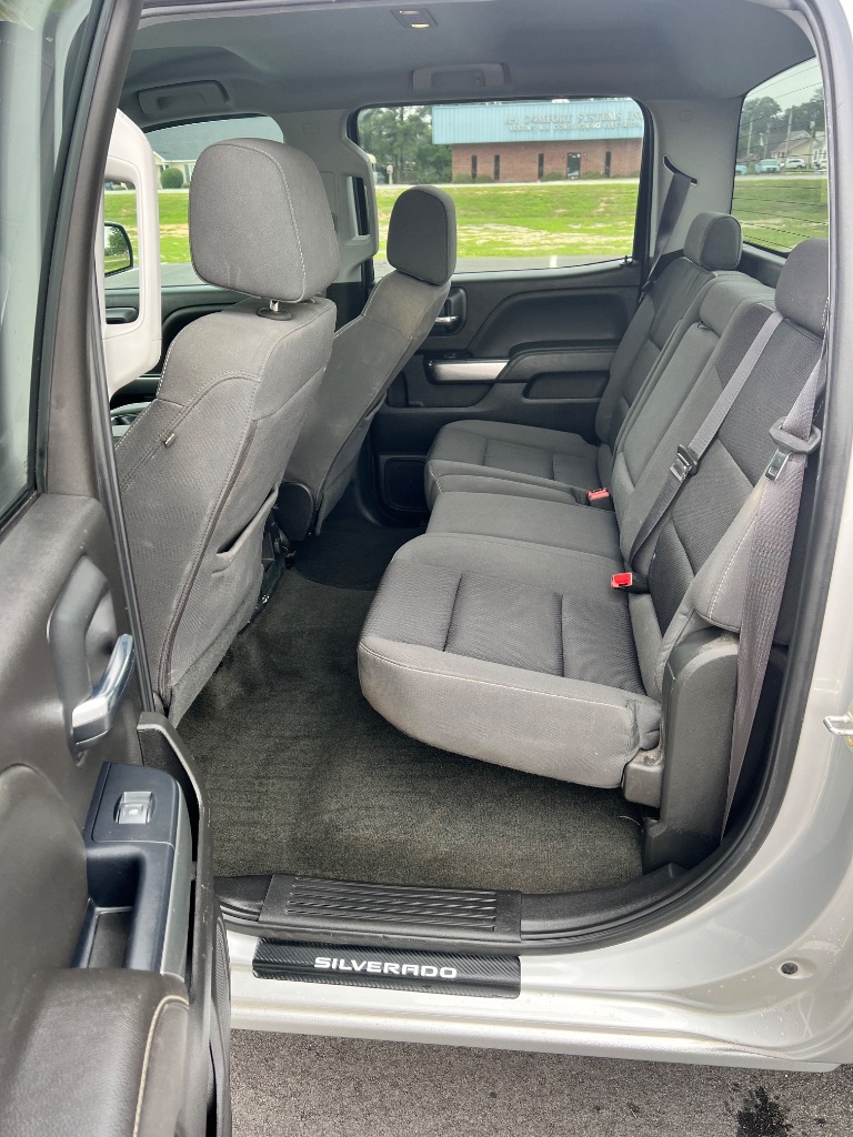 2017 Chevrolet Silverado 1500 - $15,999
