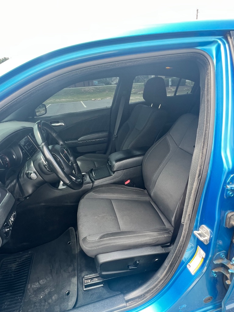 2018 Dodge Charger - $17,499