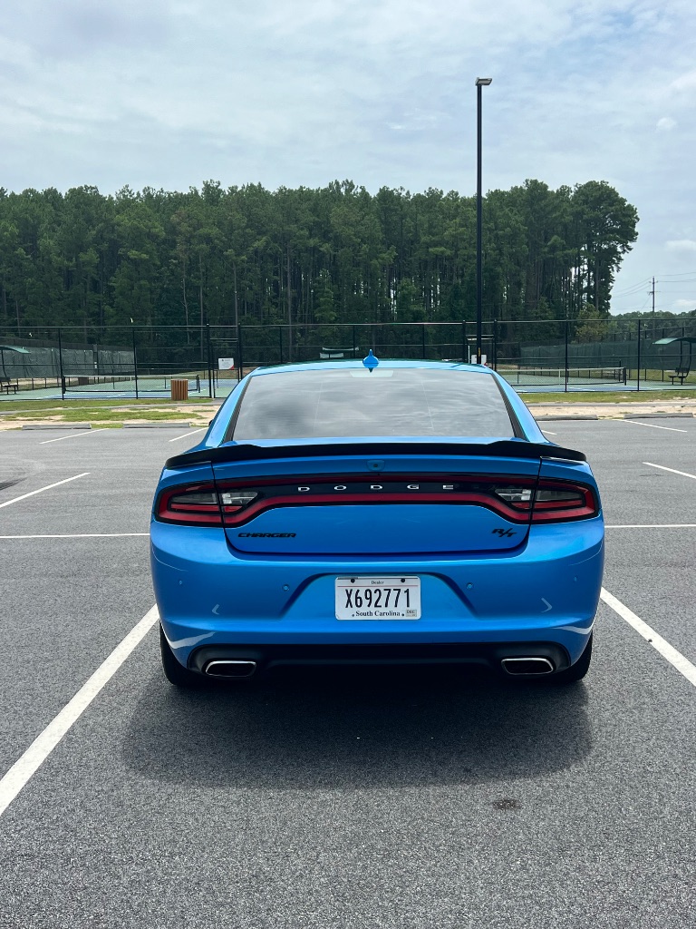 2018 Dodge Charger - $17,499