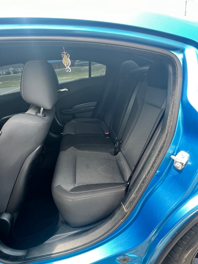 2018 Dodge Charger - $17,499