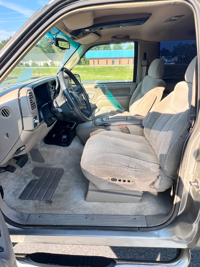 1999 Chevrolet Tahoe - $15,000