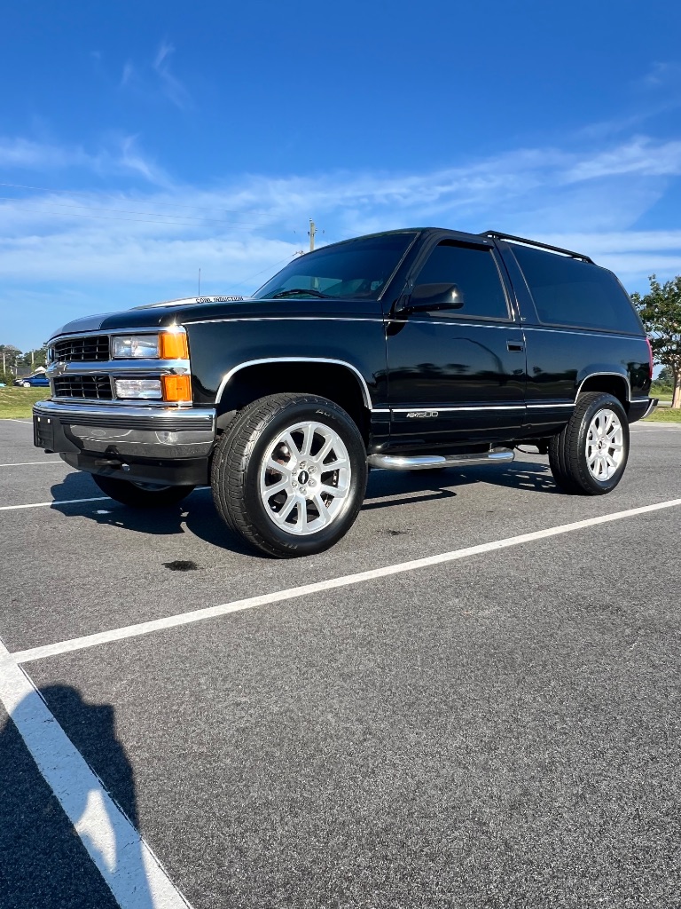1995 Chevrolet Tahoe - $14,999