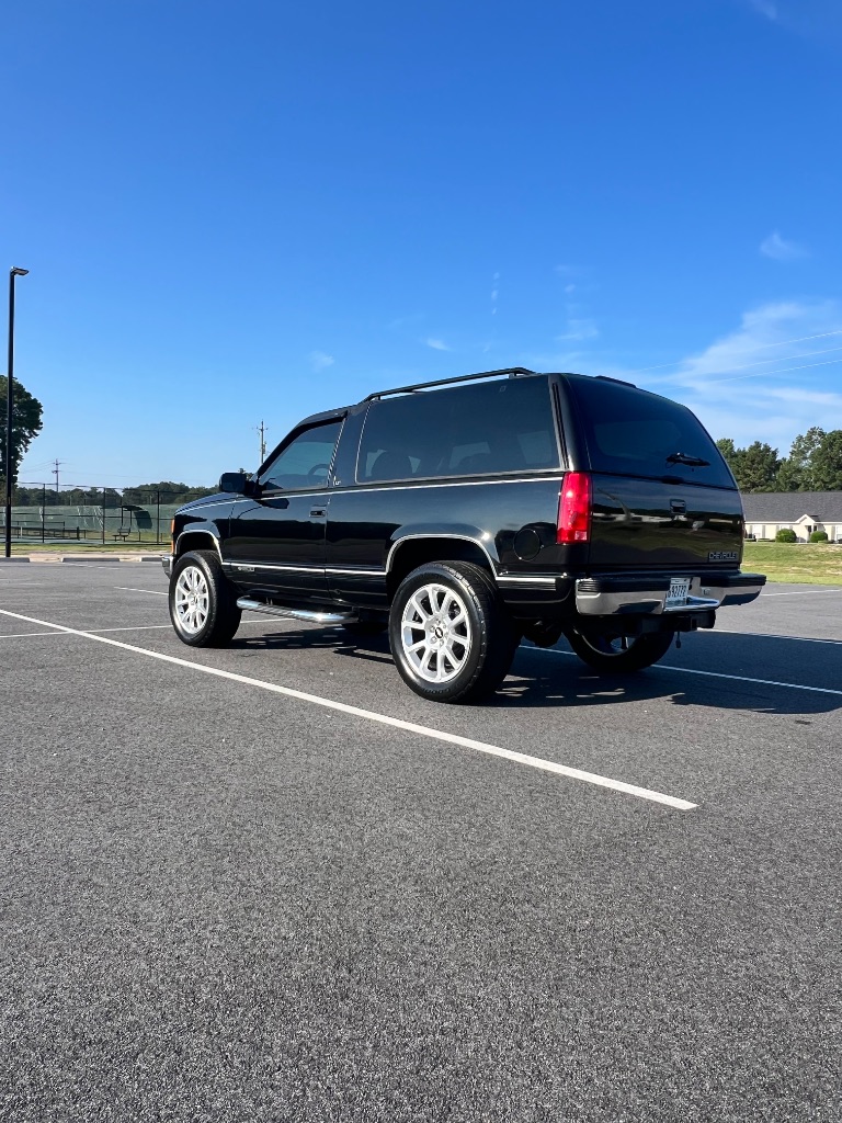 1995 Chevrolet Tahoe - $14,999