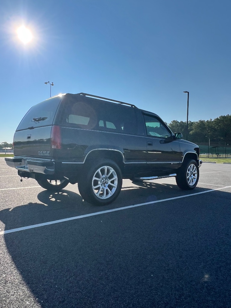 1995 Chevrolet Tahoe - $14,999