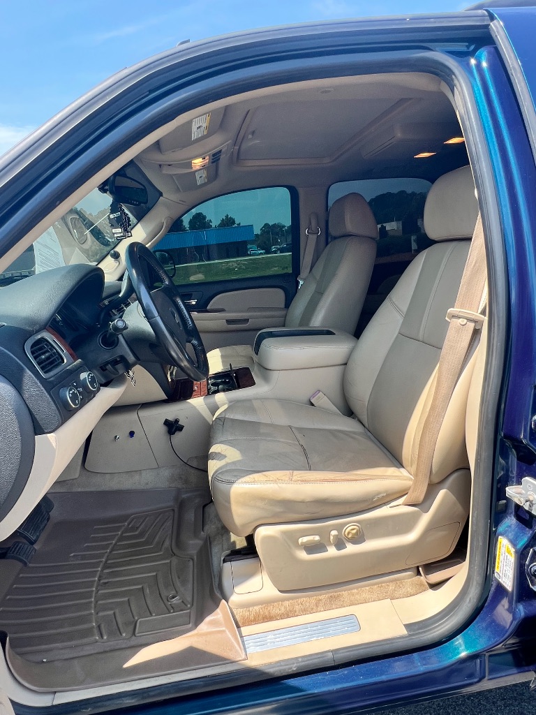 2007 Chevrolet Tahoe - $10,999