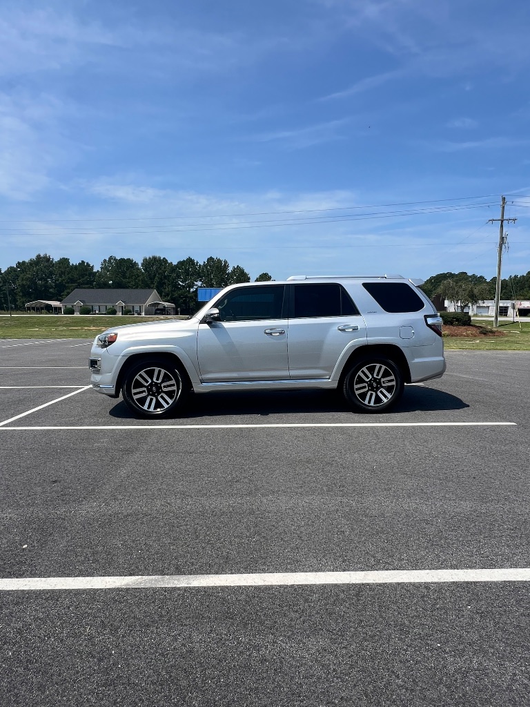 2015 Toyota 4Runner - $19,999